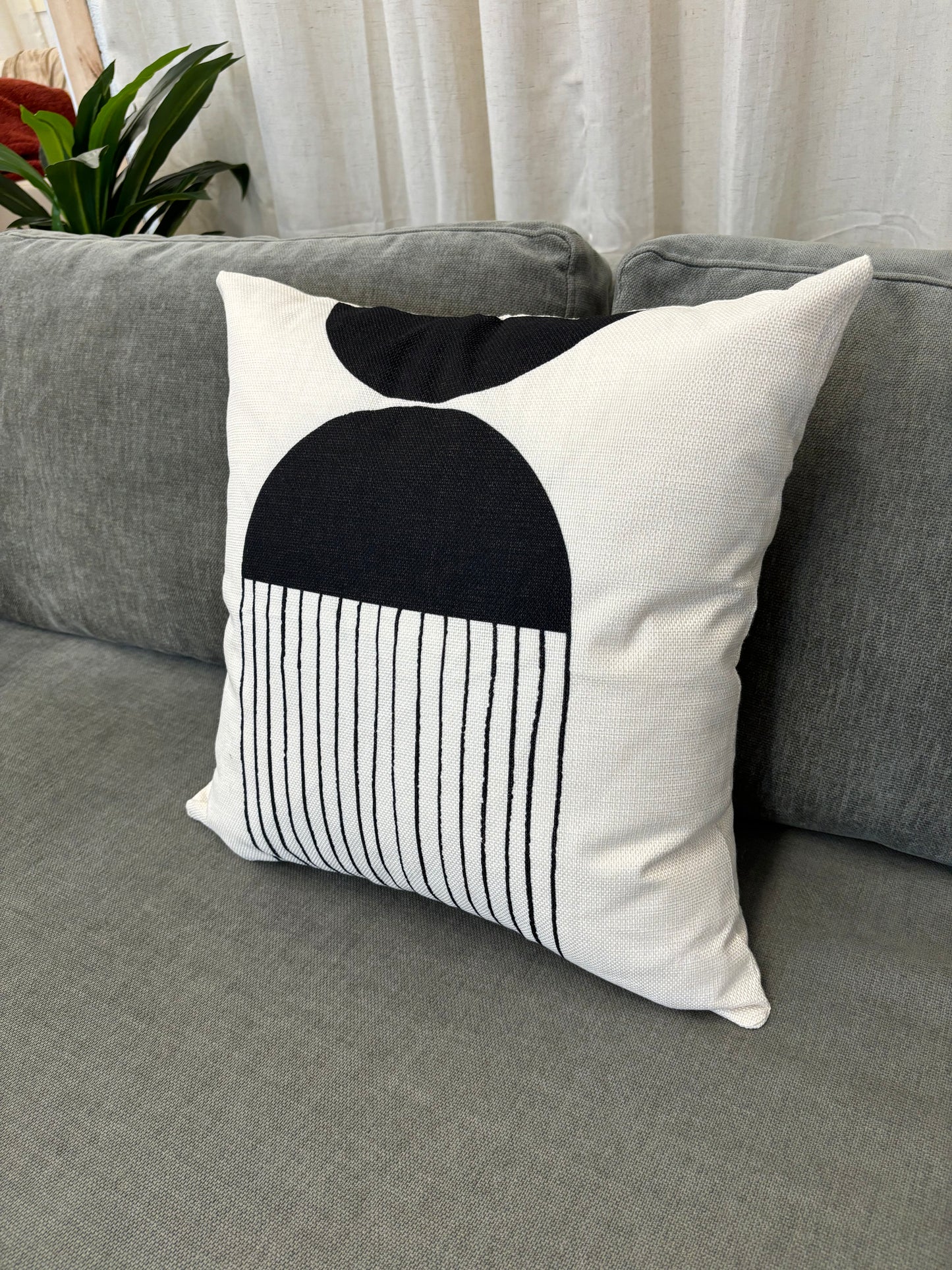 MCM Style 5 Synthetic Down Pillow