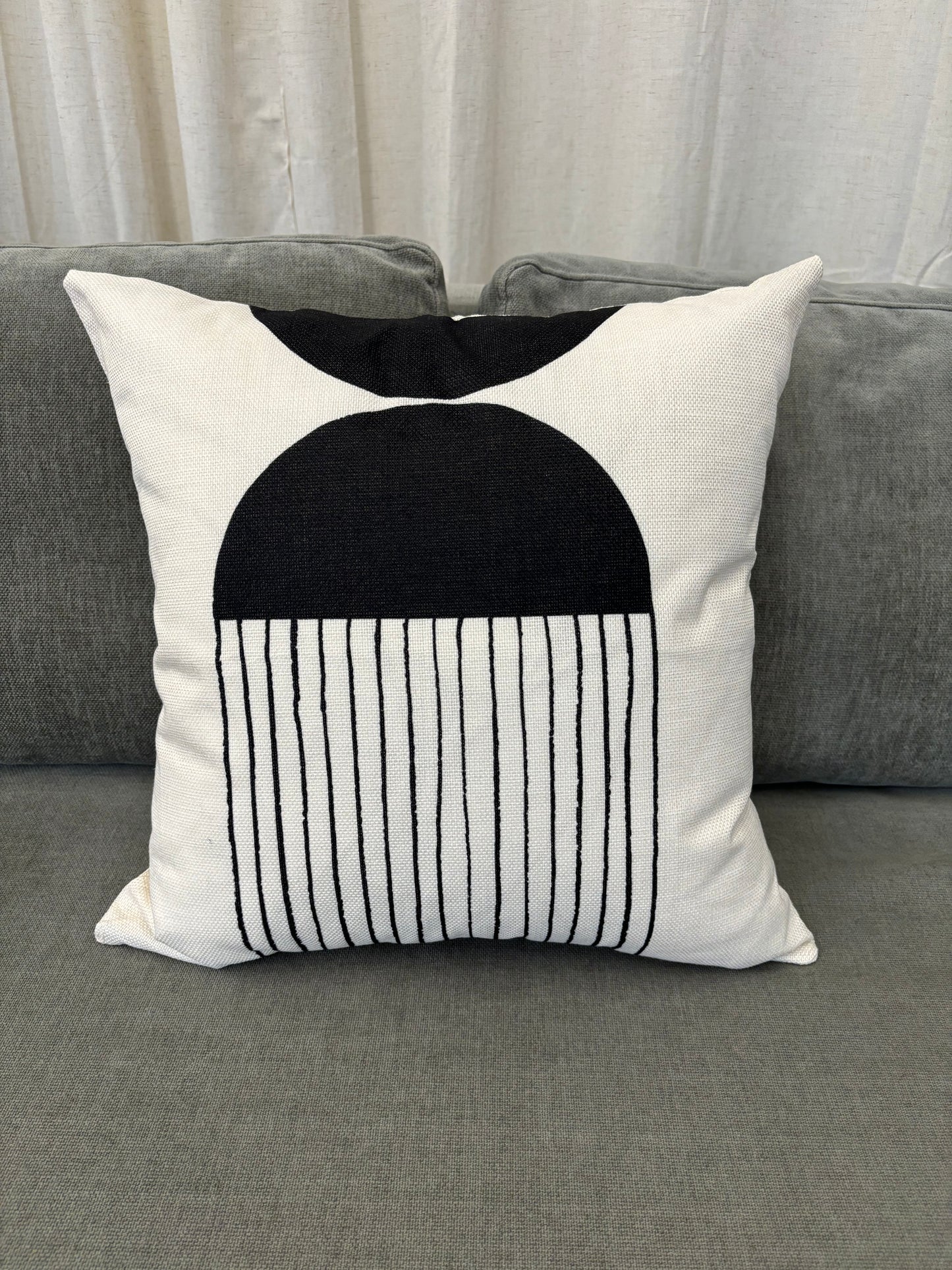 MCM Style 5 Synthetic Down Pillow