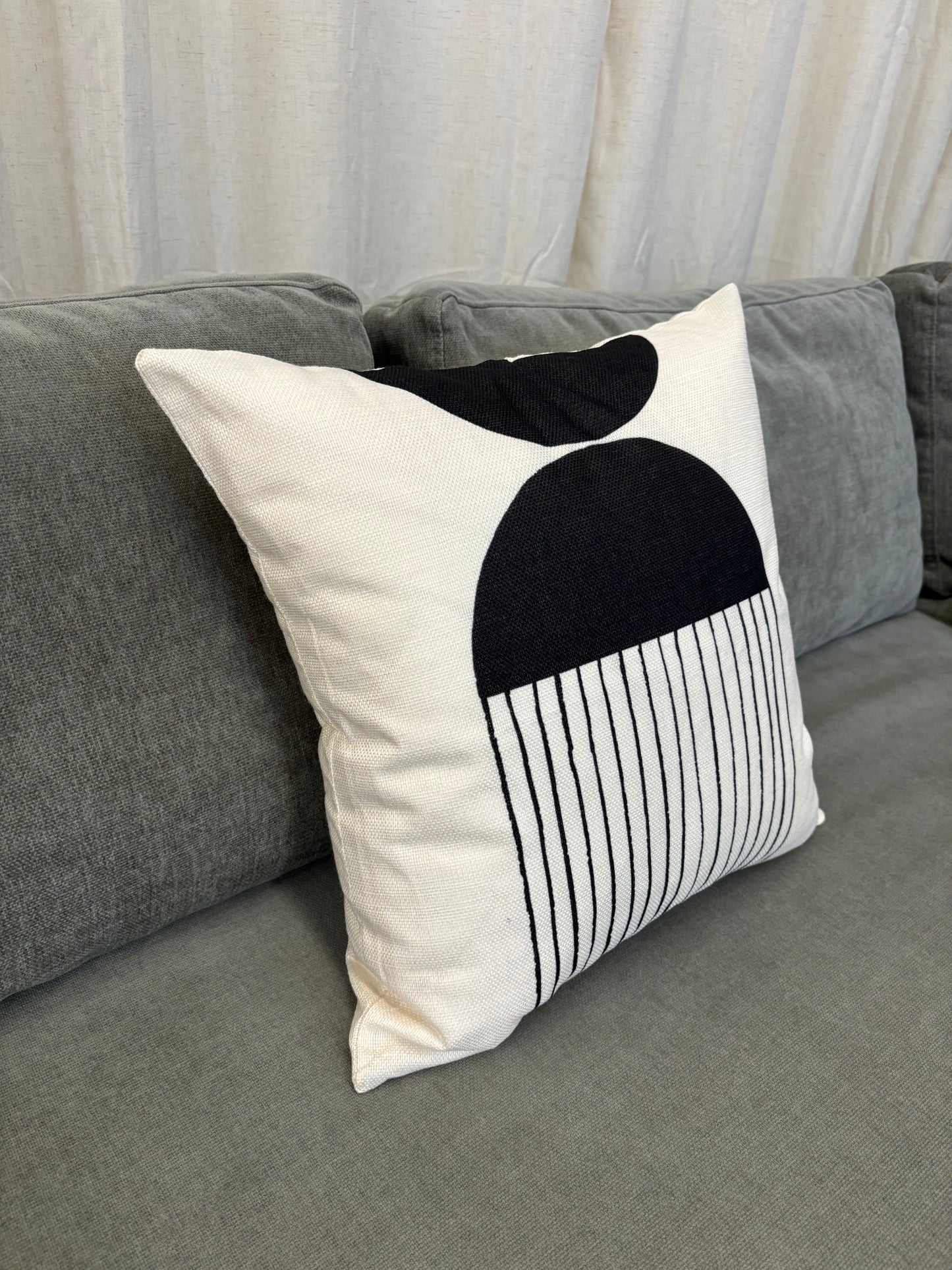 MCM Style 5 Synthetic Down Pillow
