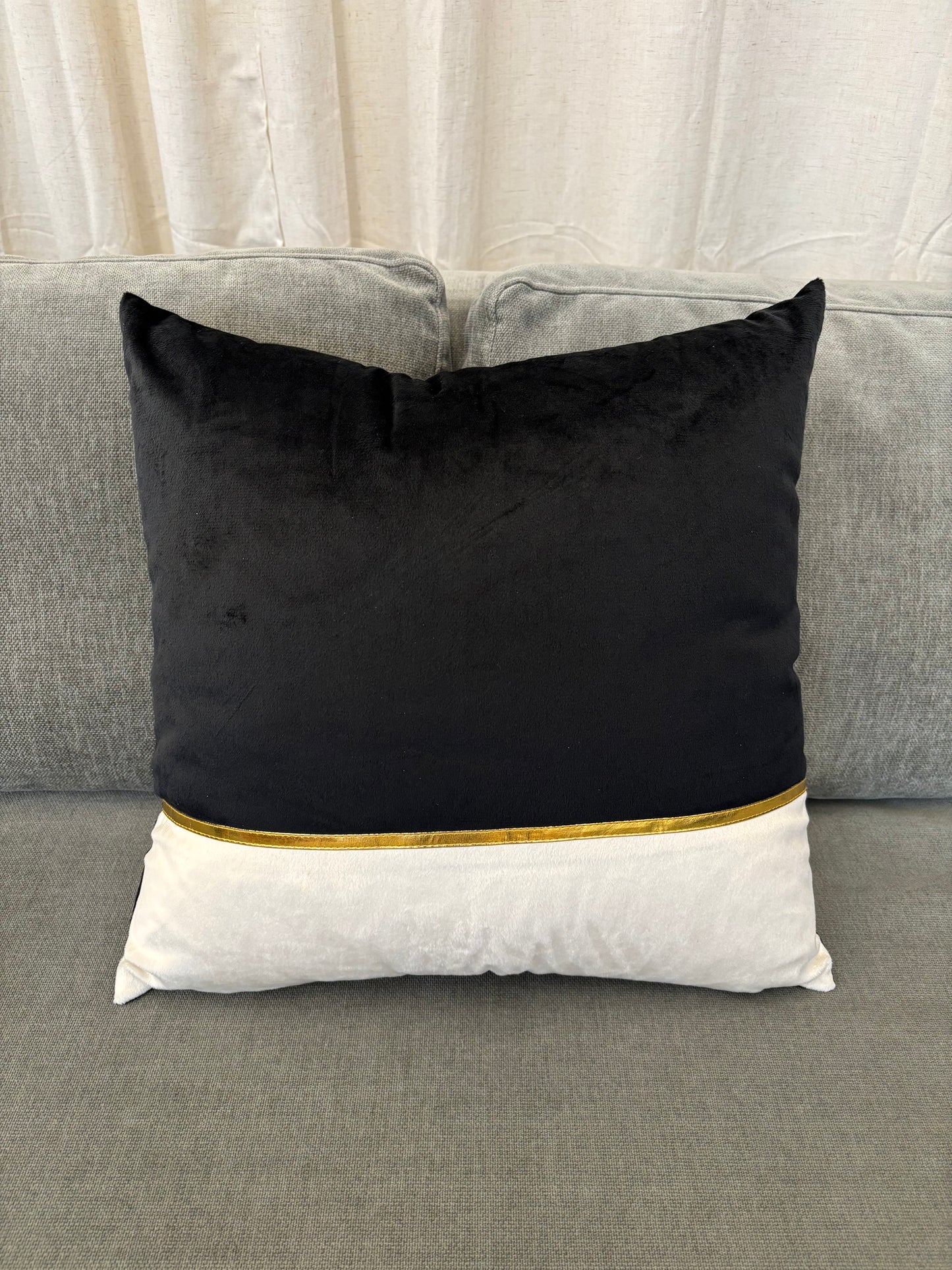 Black&White Velvet Synthetic Down Pillow