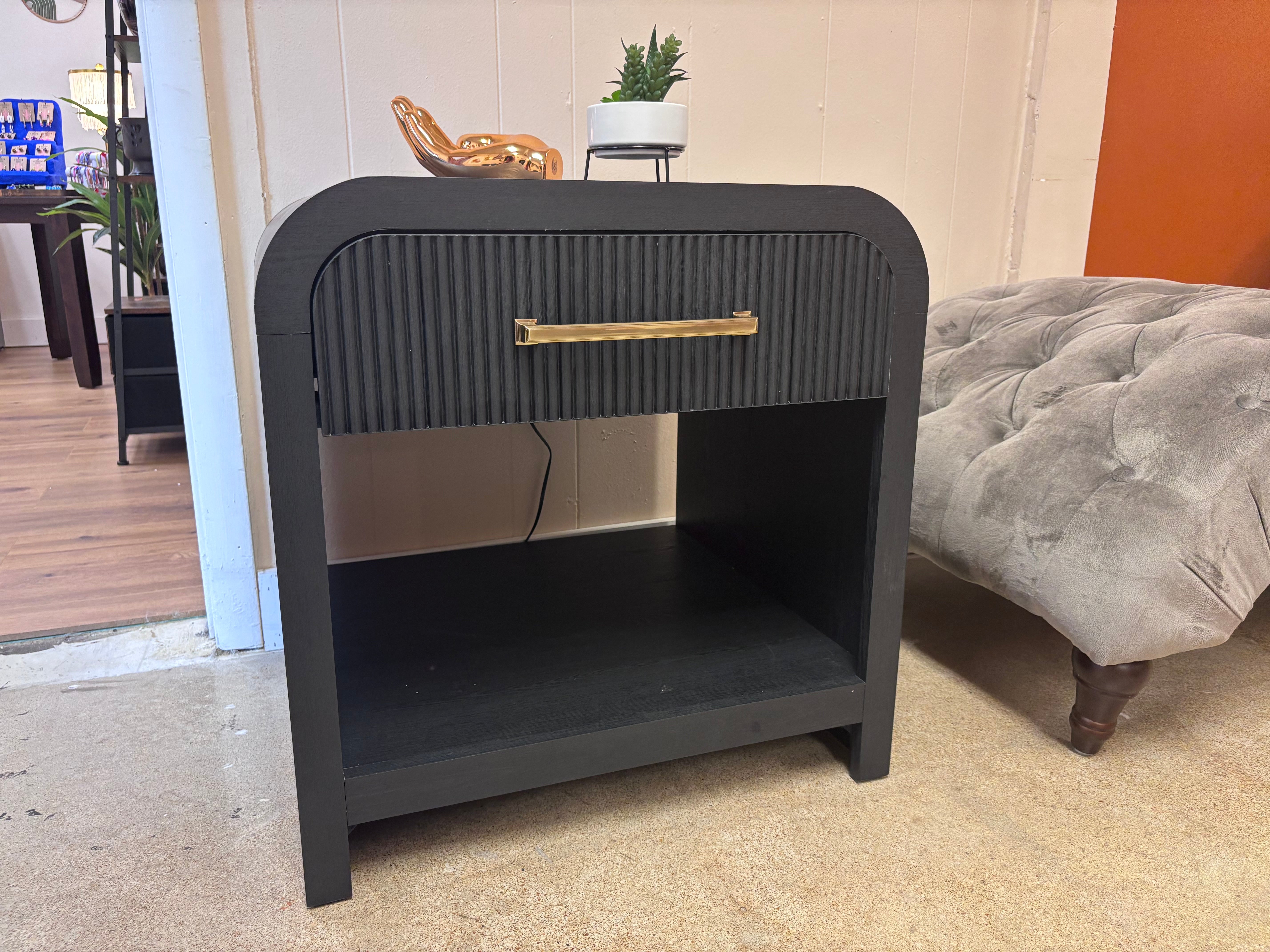 Black Grain Ridgemont End Table