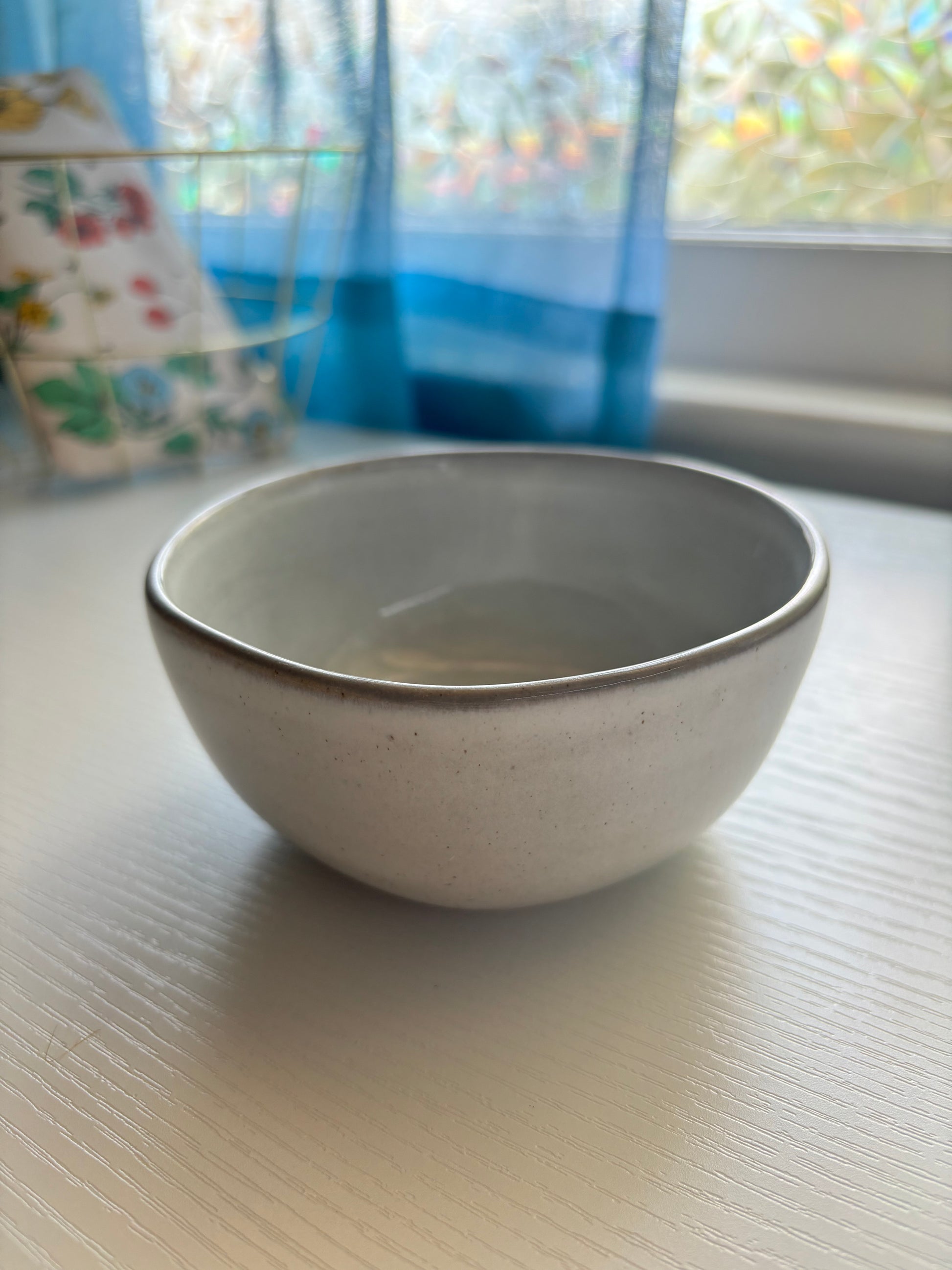 Light Grey Ceramic Bowl - Reclaimed Elegance