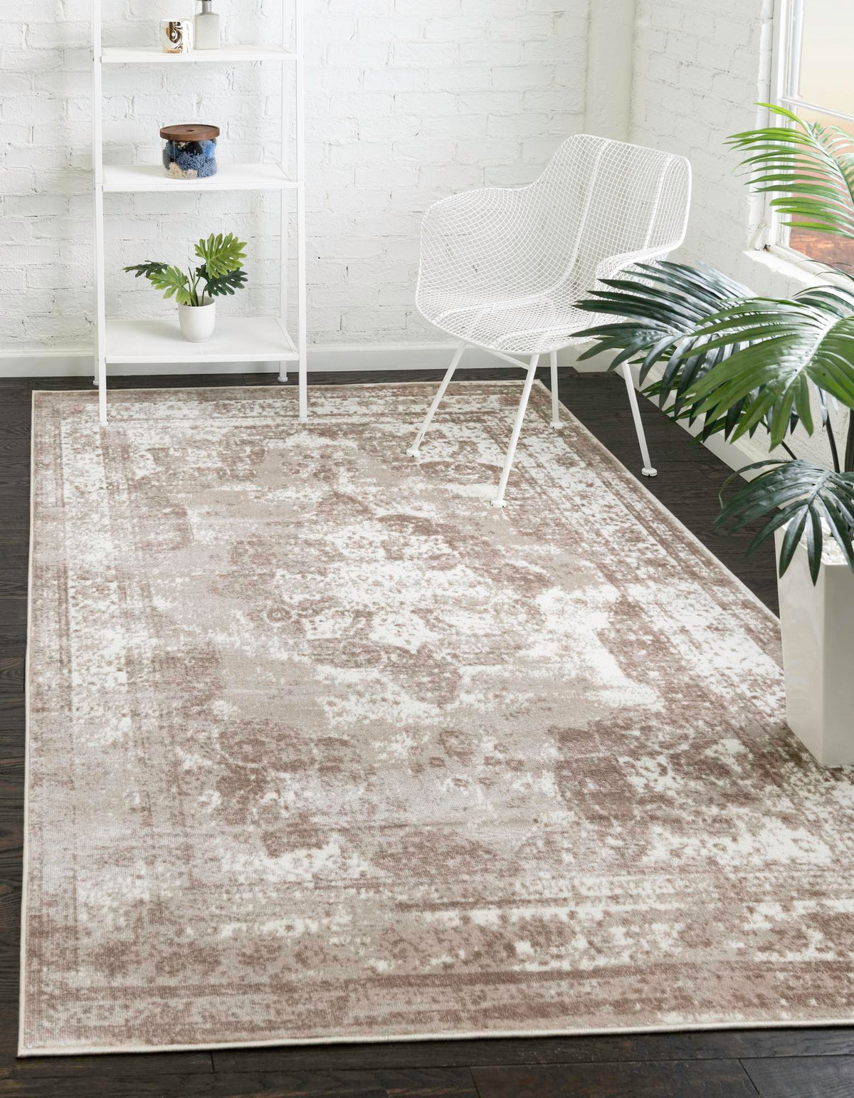 Sofia Salle Garnier beige and ivory rug in a room setting