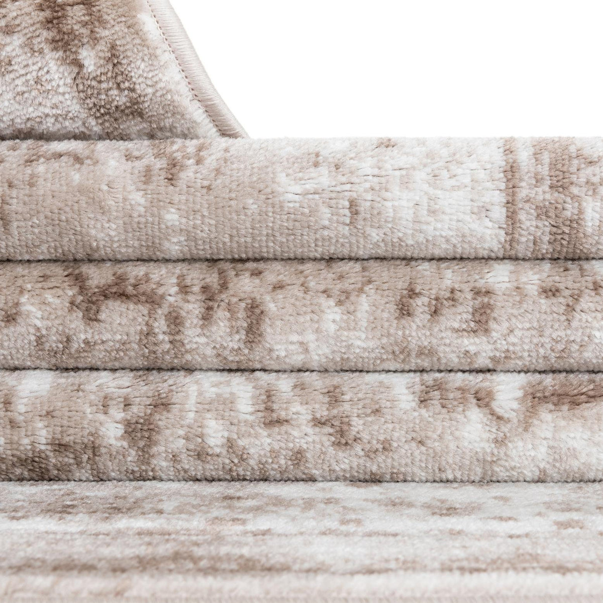 Sofia Salle Garnier rug texture detail