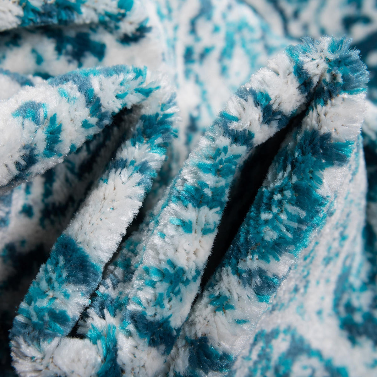 Sofia Grace Turquoise & Ivory Area Rug | Original supplier photo 9