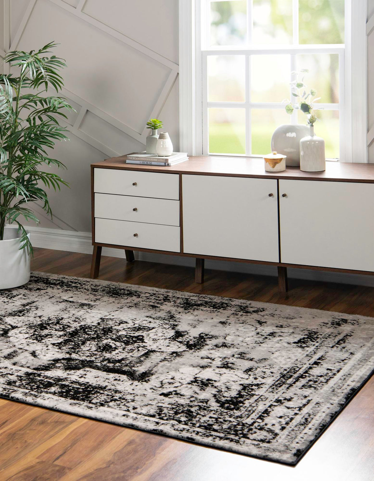 Sofia Salle Garnier Black & Ivory Area Rug lifestyle Rectangle