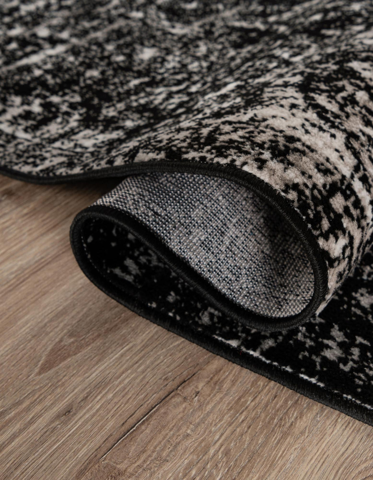 Sofia Casino Black/Ivory | Supplier rug image / alternate view