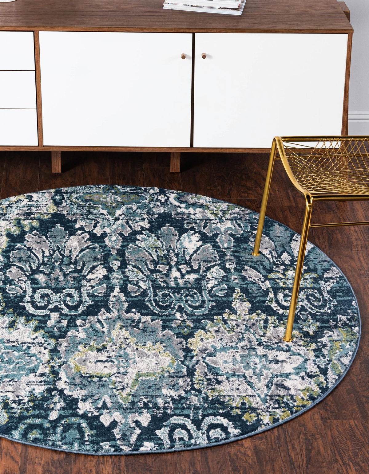 Sumter Brewton Navy Blue & Blue Area Rug | Round in room