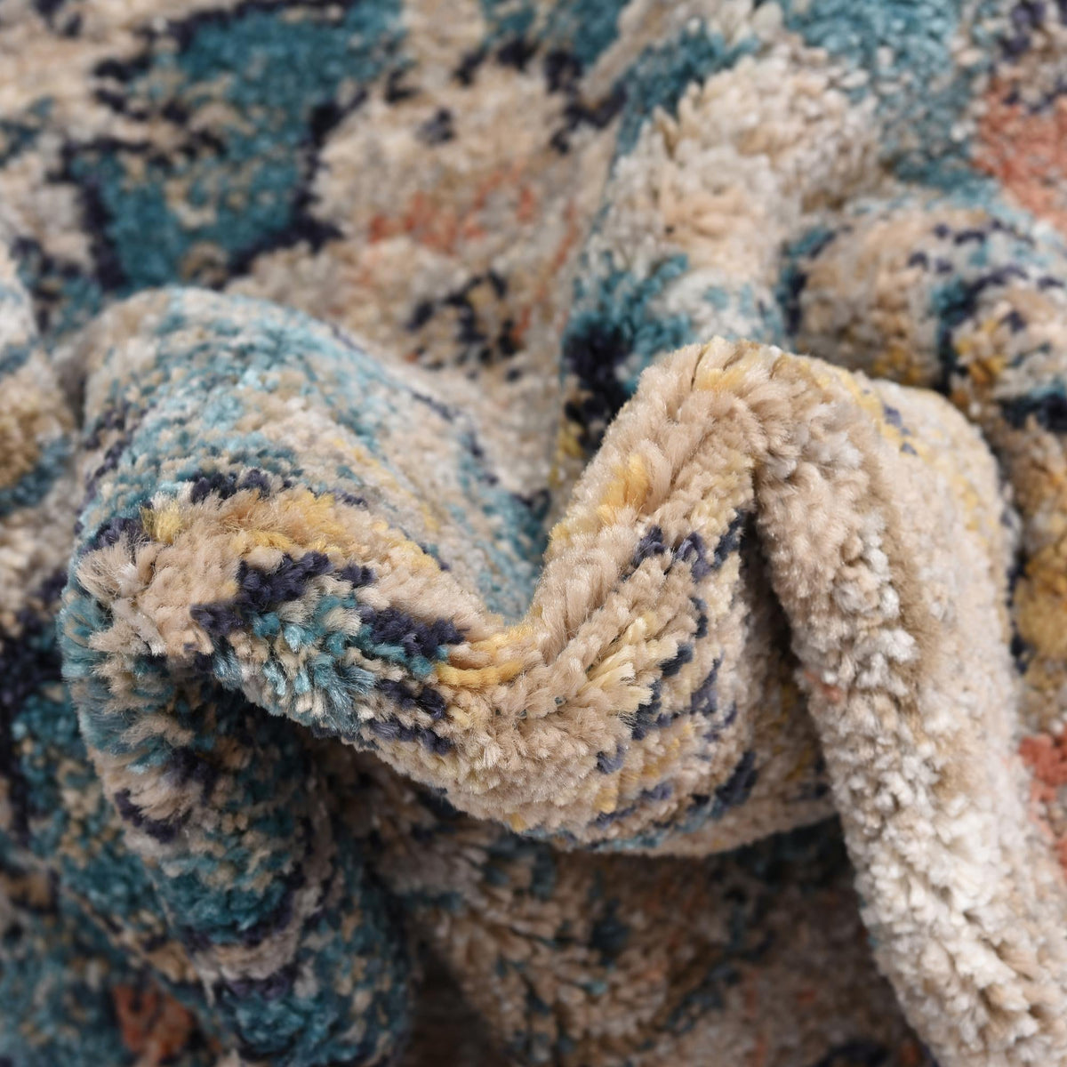Lola Classic Blue & Beige Area Rug | original supplier additional photo 3167461_image_1033.jpg