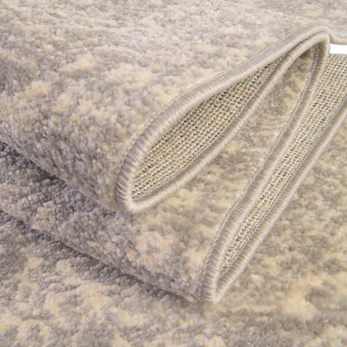 Lola Classic Gray & Cream Area Rug | original supplier additional photo 3167507_image_1038.jpg