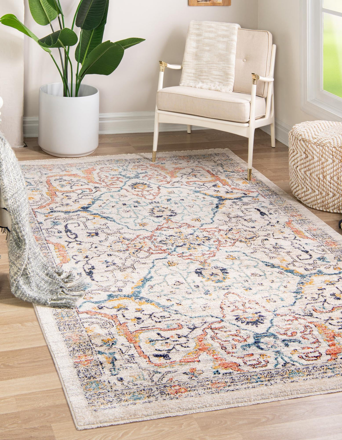 Lola Vivacious Ivory & Gray Area Rug, room setting