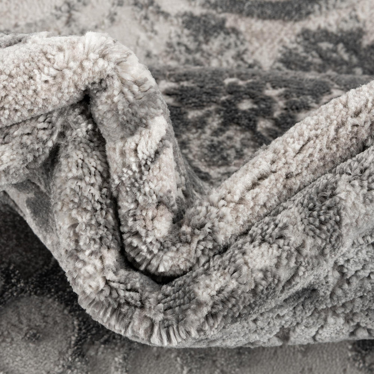 Finsbury Diana Gray & Ivory Area Rug | Manufacturer additional original detail or rug view