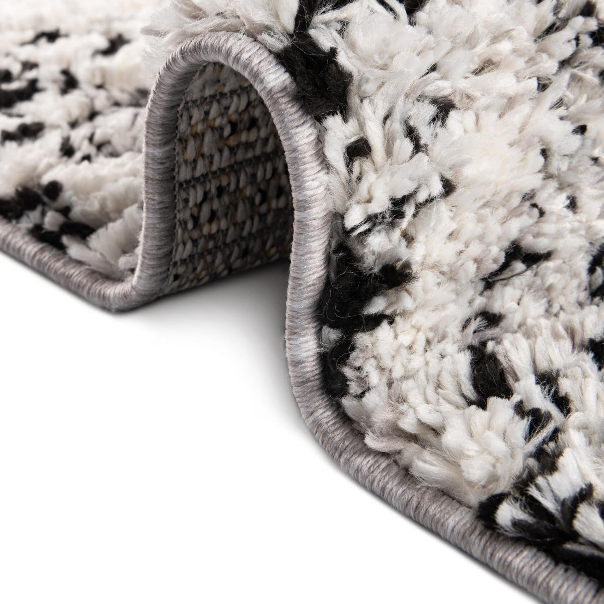 Tagine Malika Black and White Area Rug: Original supplier detail or alternative rug shot