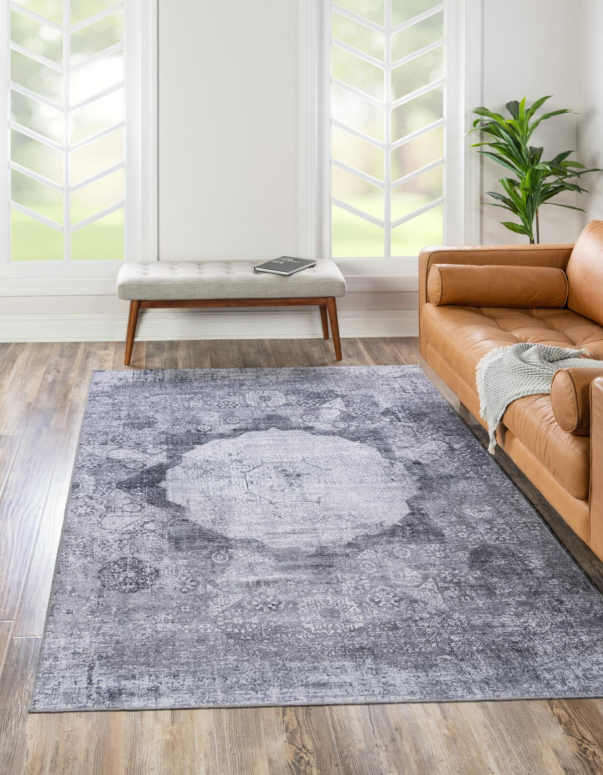 Yara Nayer Gray Ivory Area Rug, room setting