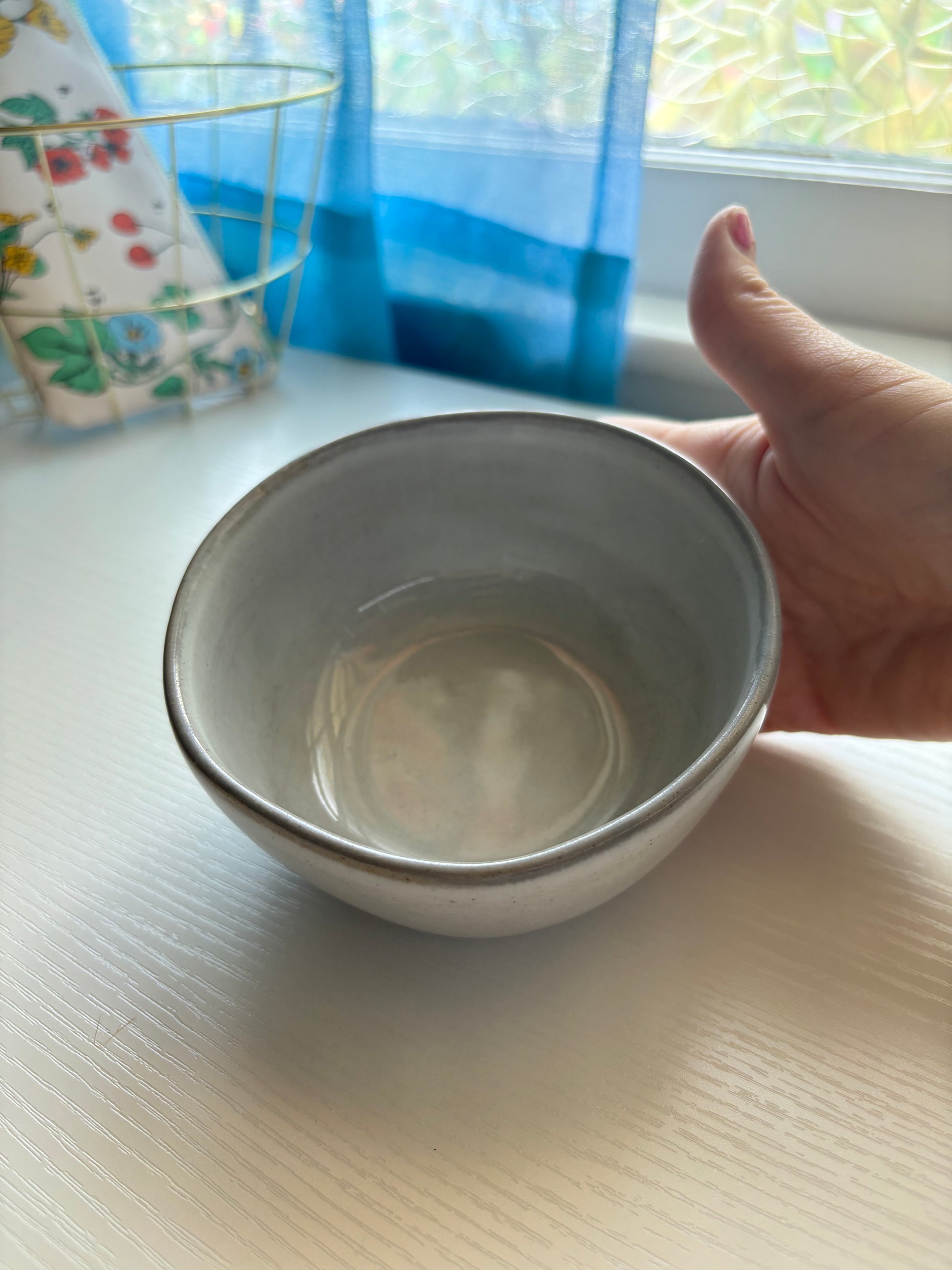 Light Grey Ceramic Bowl - Reclaimed Elegance