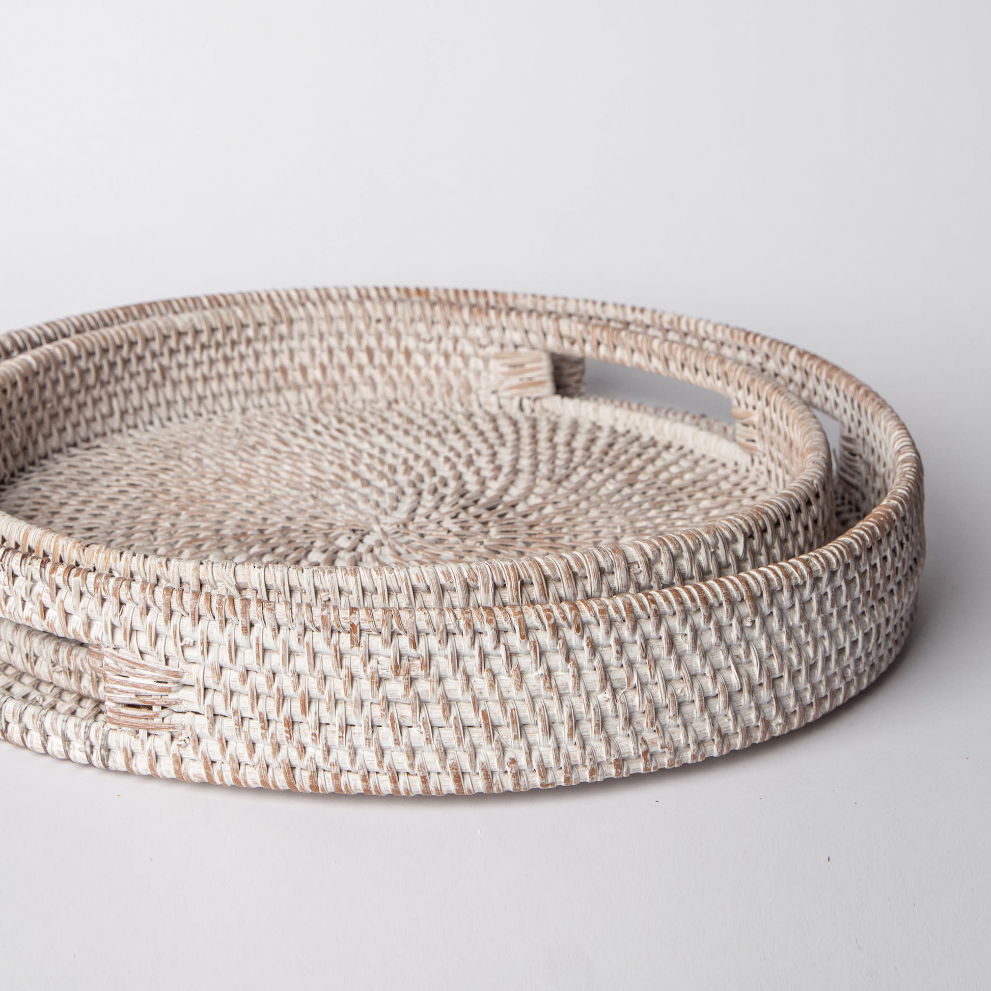 Round Rattan Tabletop Decor: Medium - Reclaimed Elegance