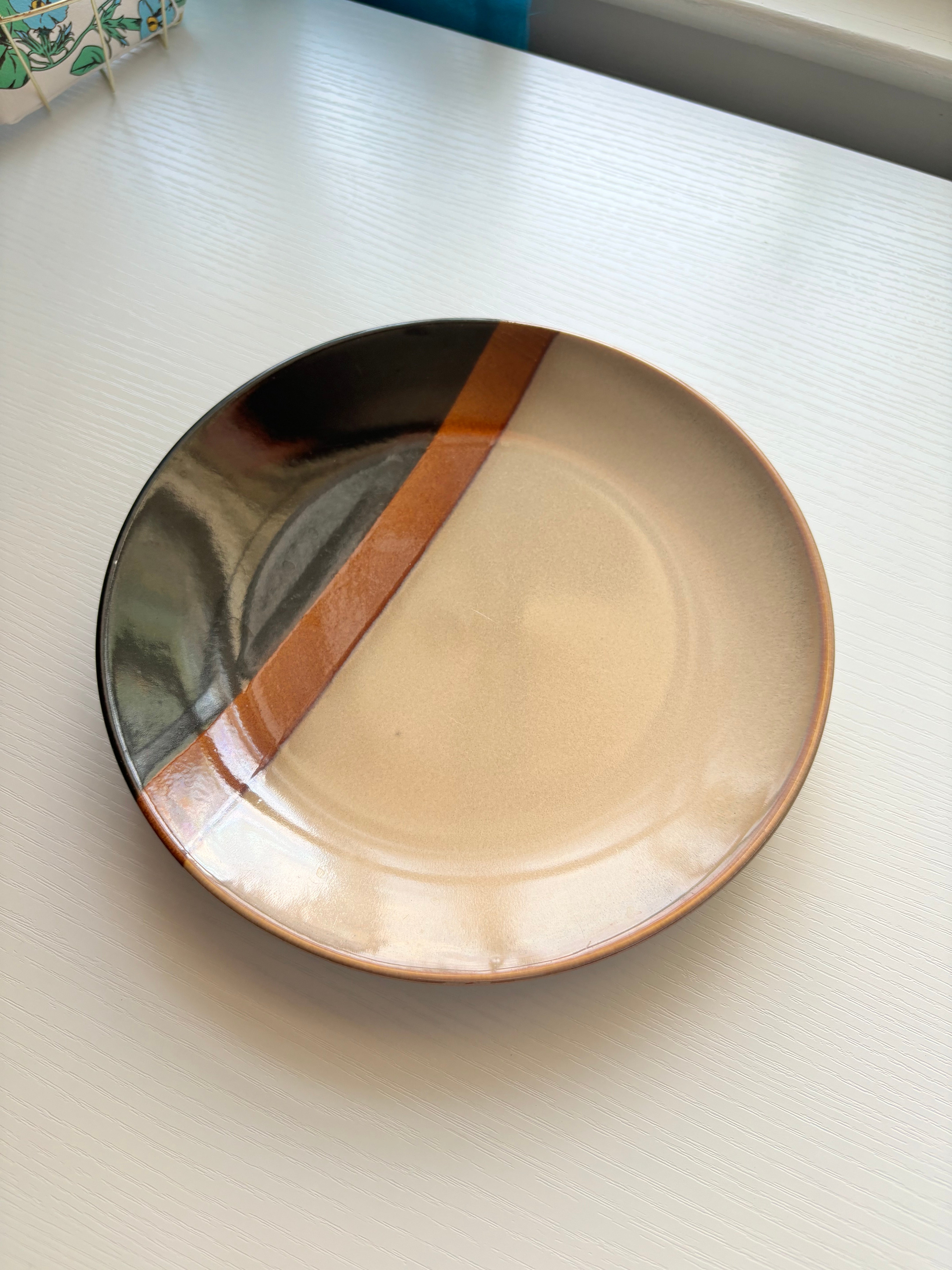 Earth Tones Plate