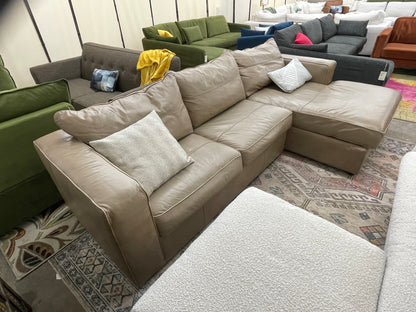 Leather Norwalk Right-Facing Chaise Sectional