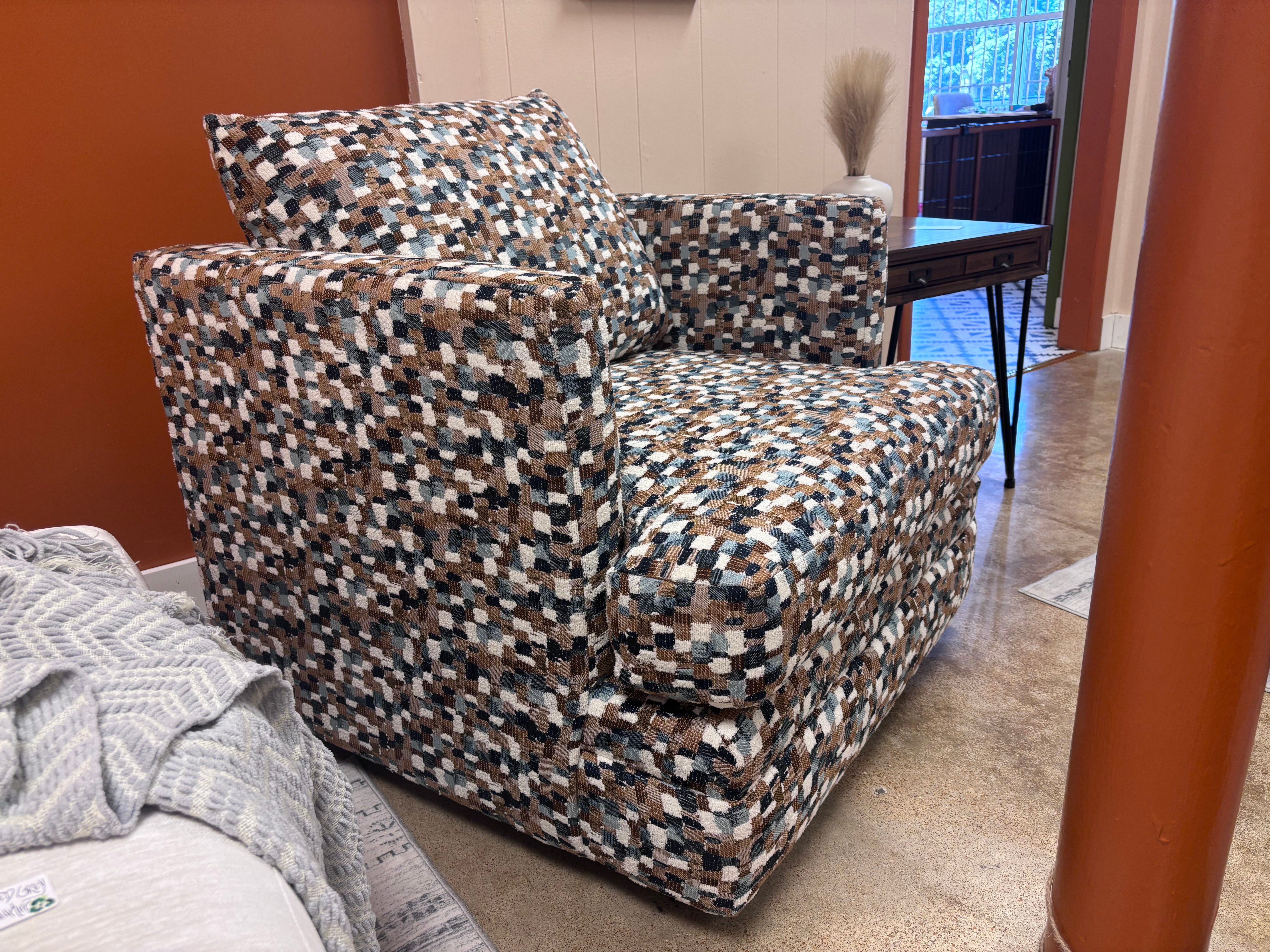 Speckled Retro Swivel Armchair