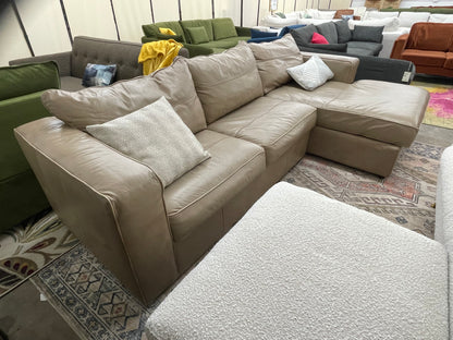 Leather Norwalk Right-Facing Chaise Sectional