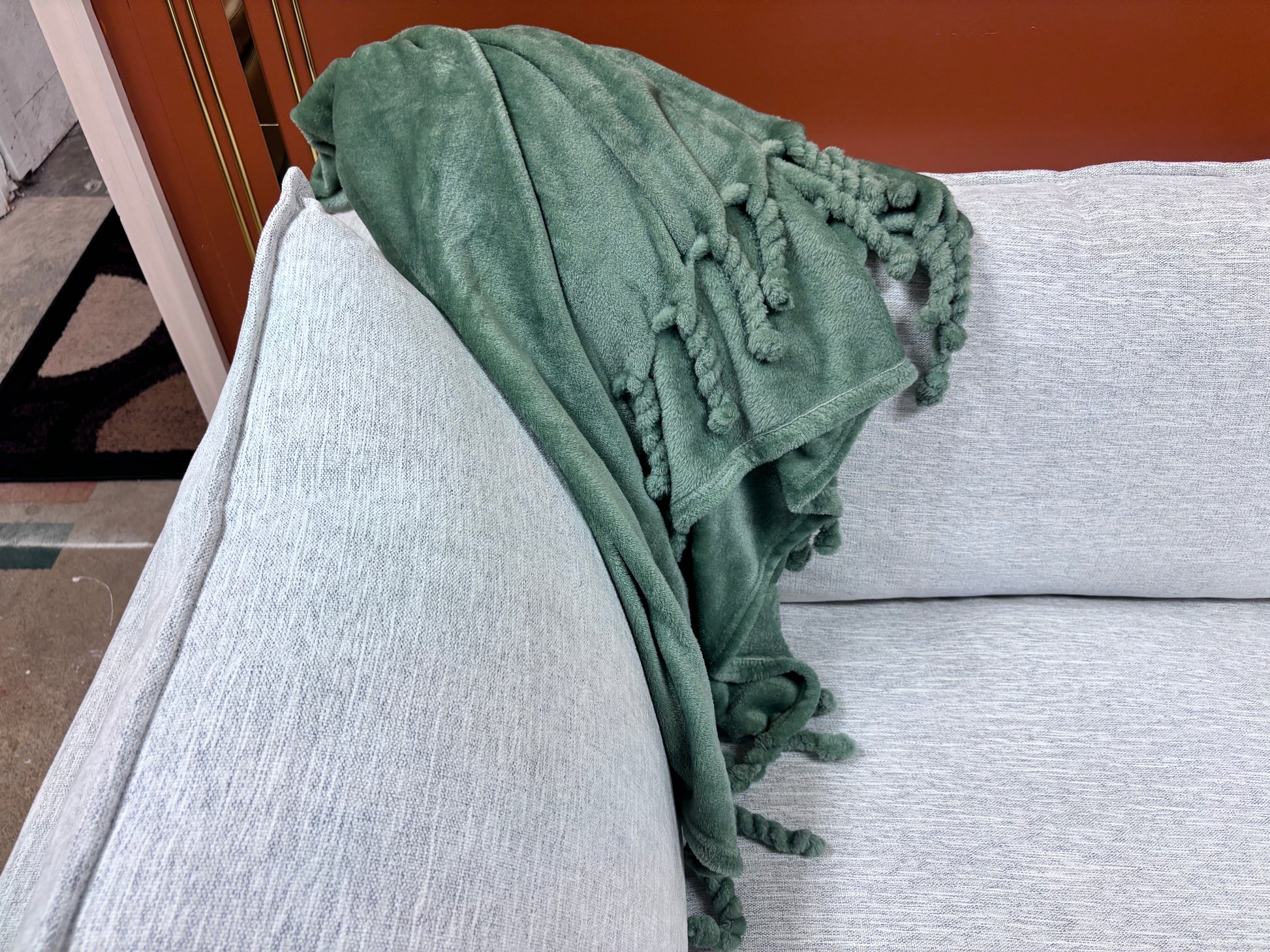 Sage Green Tassel Throw Blanket - Reclaimed Elegance