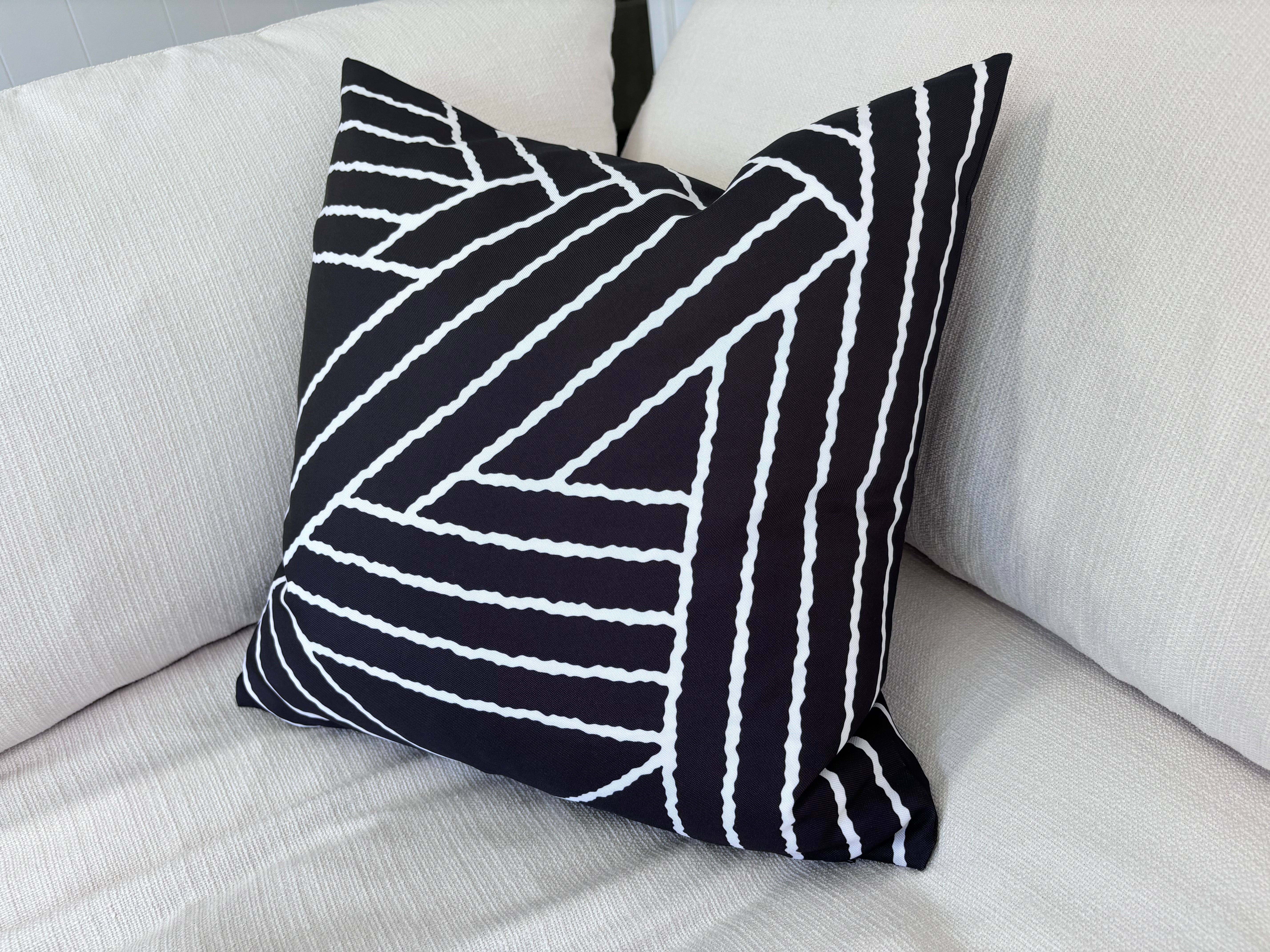 Black & White Zig Zag Pillow