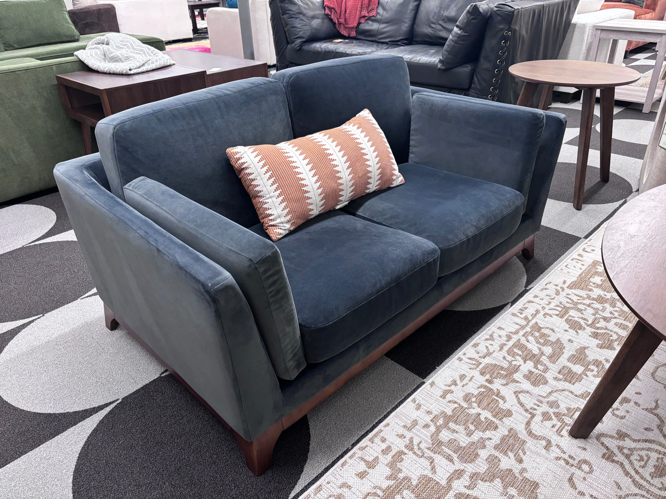 Denim Blue Velvet Article Ceni Loveseat