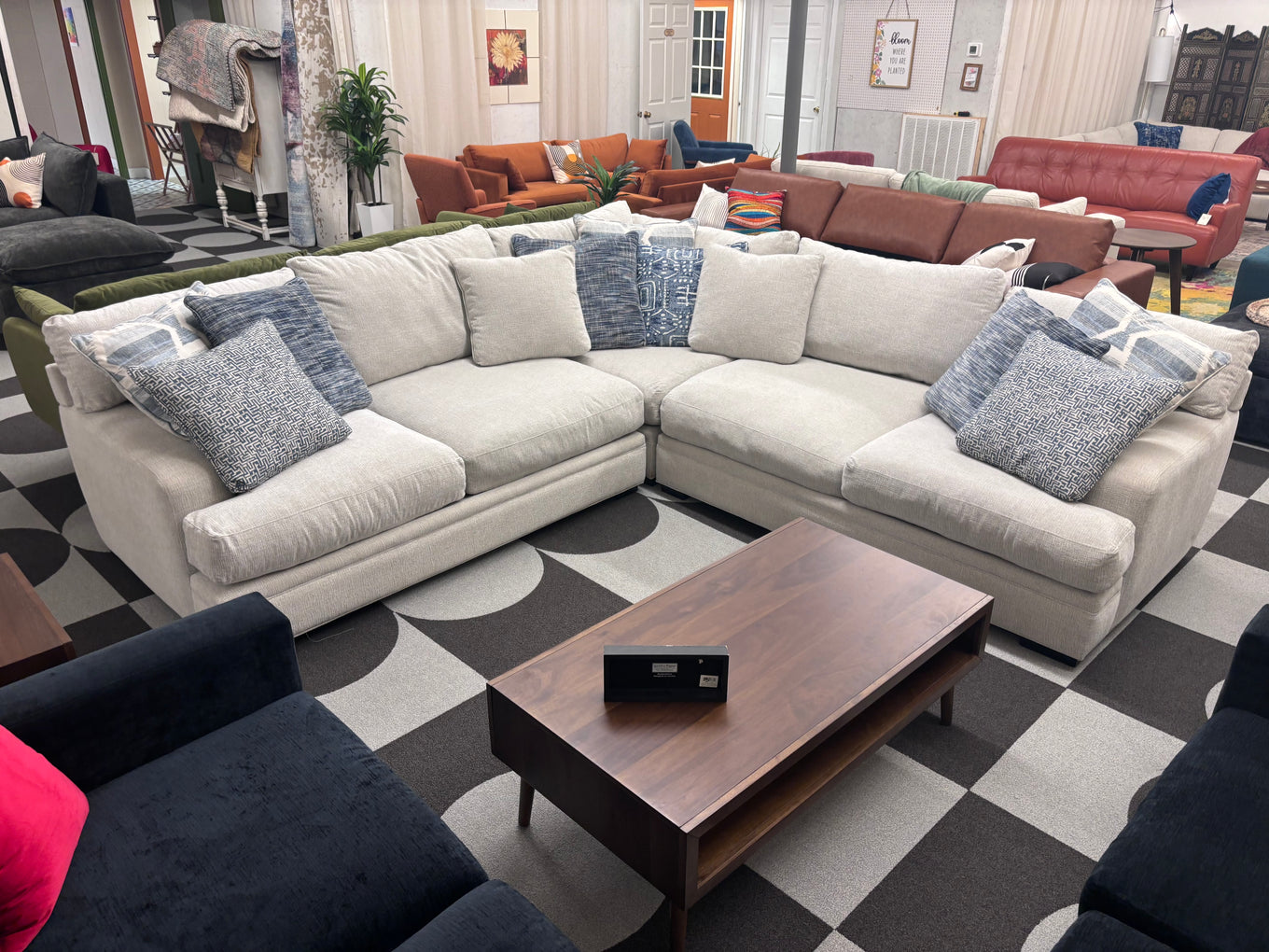 Ivory Cindy Crawford Bedford Park 3 Piece Corner Sectional