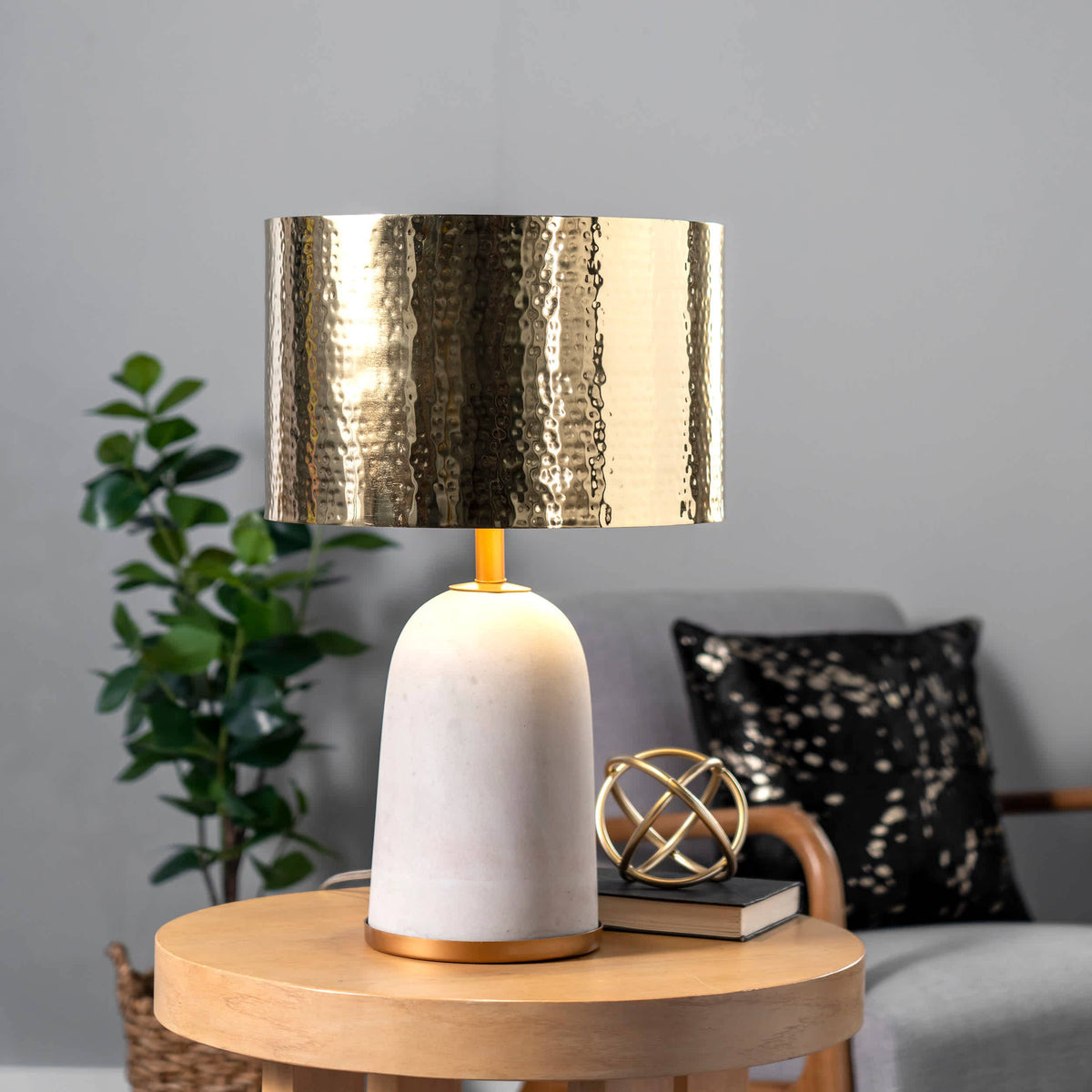 Monroe 25" Concrete & Iron Table Lamp