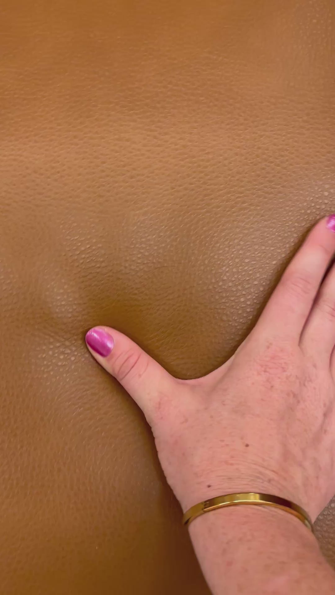 Load video: Destiny Loveseat